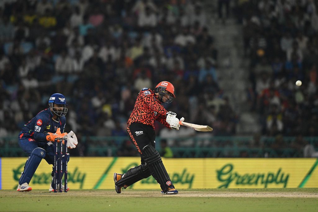 SRH vs LSG IPL 2026 match action at Hyderabad stadium